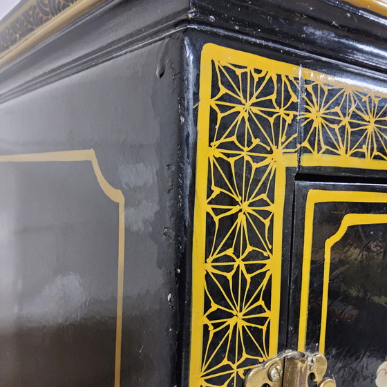 Image 1 of Vintage Chinese black lacquer cabinet birds and flowers bohemian / bohemian / oriental cabinet
