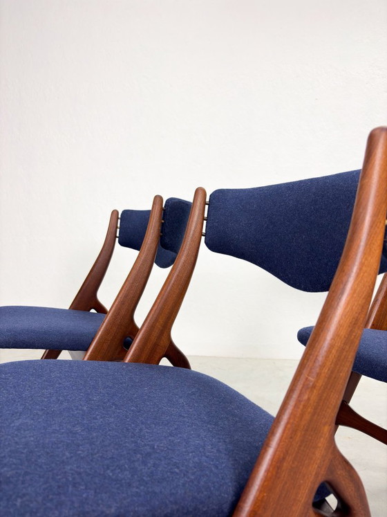 Set 'Aska' Dining chairs by Louis van Teeffelen for Wébé – Wood (photo 17 of 20)