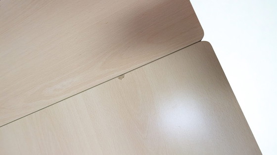 Image 1 of Table de salle à manger extensible | couleur bois clair