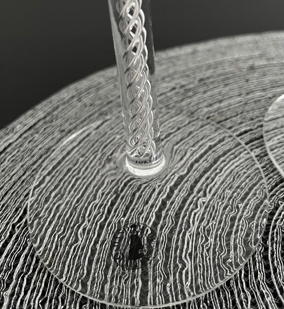 Image 1 of Set di due candelieri soffiati a bocca con meccanismo ad aria.