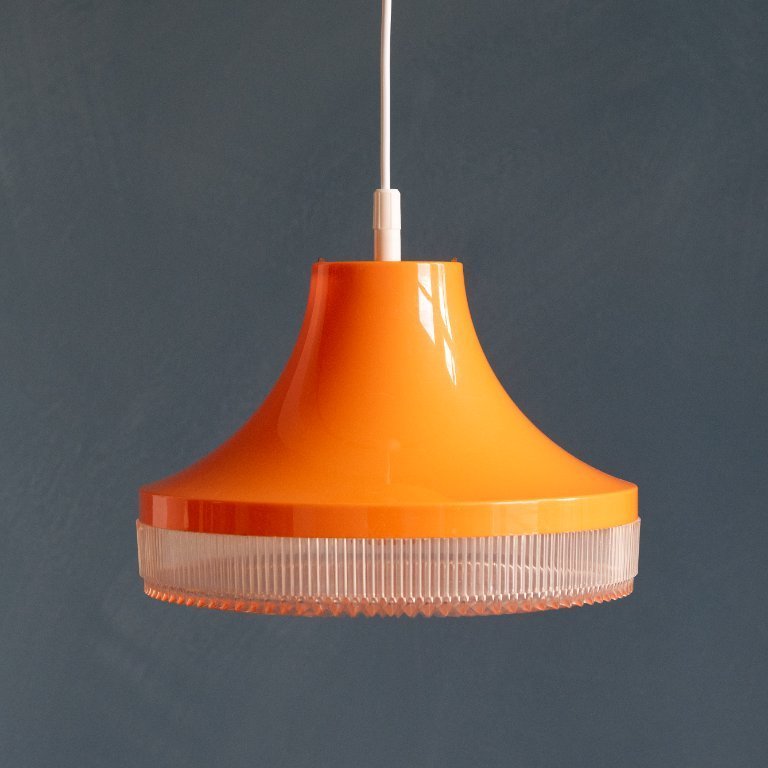Retro Orange Plastic Hanging Lamp | Pendant lamps second-hand