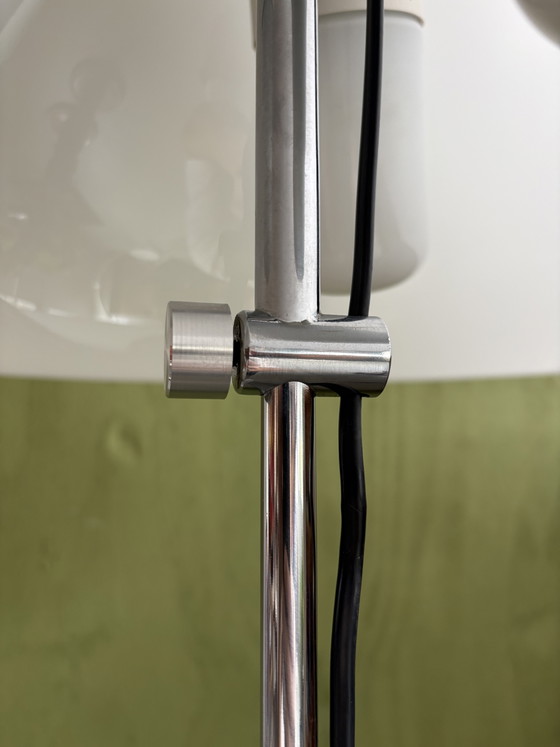 Gepo Space Age Mushroom adjustable floor lamp – Floor lights, Plastic (photo 9 of 9)