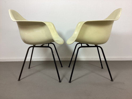 Image 1 of 2 vintage Vitra Eames stoelen Charles & Ray Eames