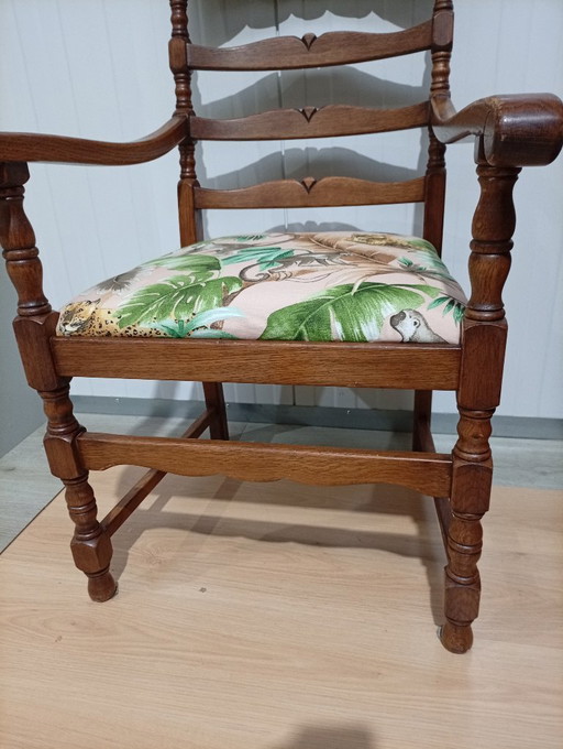Wooden Armchair With New Upholstery! – fauteuils, Textile (photo 2 of 7)