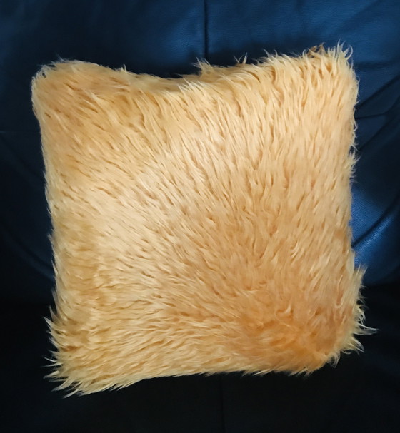 Image 1 of Moumoute cushion