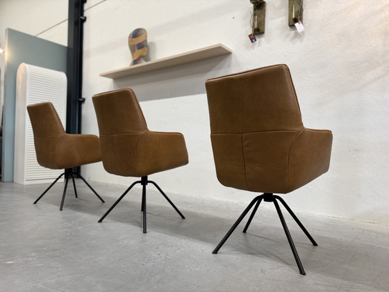 Image 1 of 6 L'avenir Rhode Turn chaises de salle à manger cuir brun