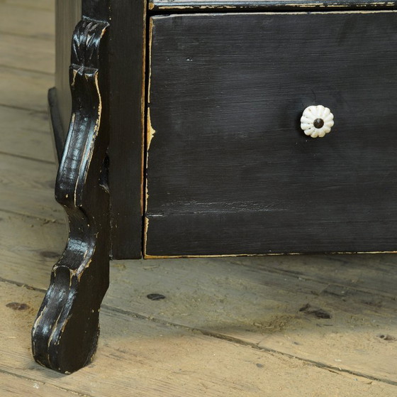 Image 1 of Cassettiera in quercia e pino, anni '10