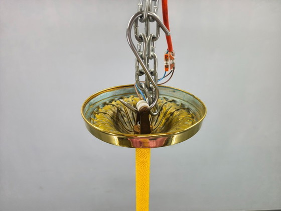 Image 1 of Lámpara de araña Art Déco de latón con pantallas de cristal, Checoslovaquia, década de 1930.