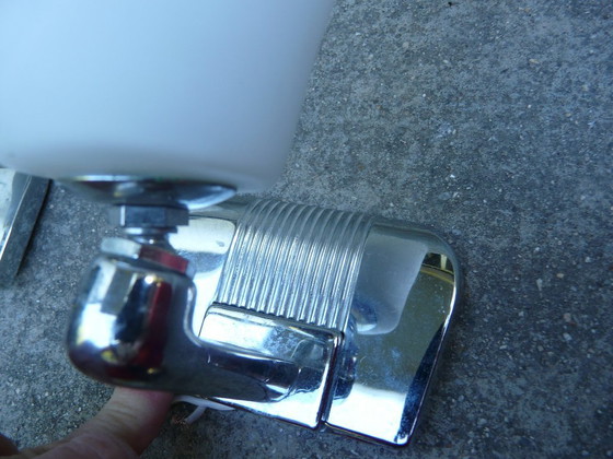 Image 1 of Paar INDA verstelbare wandlampen wit opaline chroom