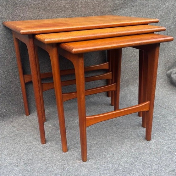 Set of nesting tables, Danish design 60s, Side tables, Wood, Brown, Mid Century Modern (photo 11 of 14)