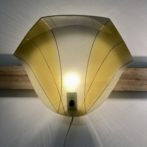 Wandlamp Scandinavisch Design 1950 Geel Glas