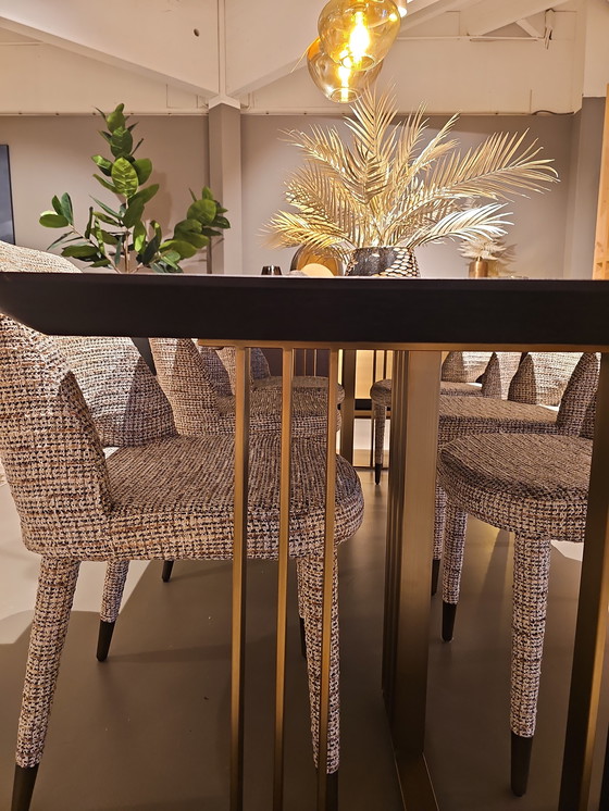 Image 1 of Alexander Jones - Armario de pared, aparador y mesa de comedor