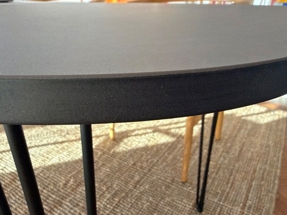 Image 1 of Linoleum Tisch Mauve Einzelstück