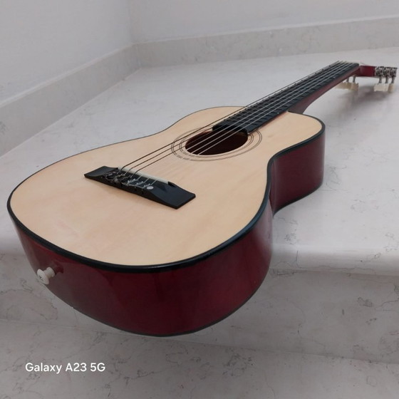 Image 1 of Chitarra in legno Bontempi – Il regalo perfetto per un giovane talento Julklapp,regalo di Natale