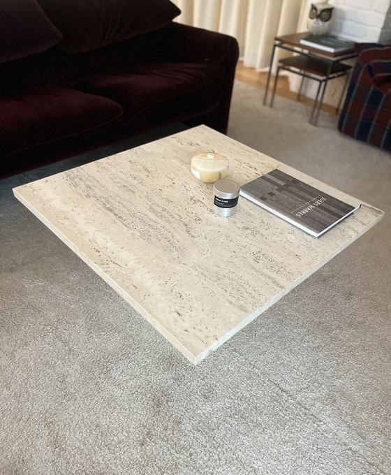 Image 1 of table basse en travertin