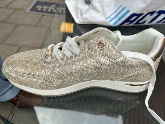 Mexx Schuhe. – Dekorative Objekte, Kunststoff (photo 5 of 8)