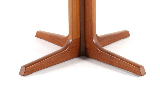 Image 1 of Gudme round 2x extendable dining table 'Slumstrup' vintage Danish design