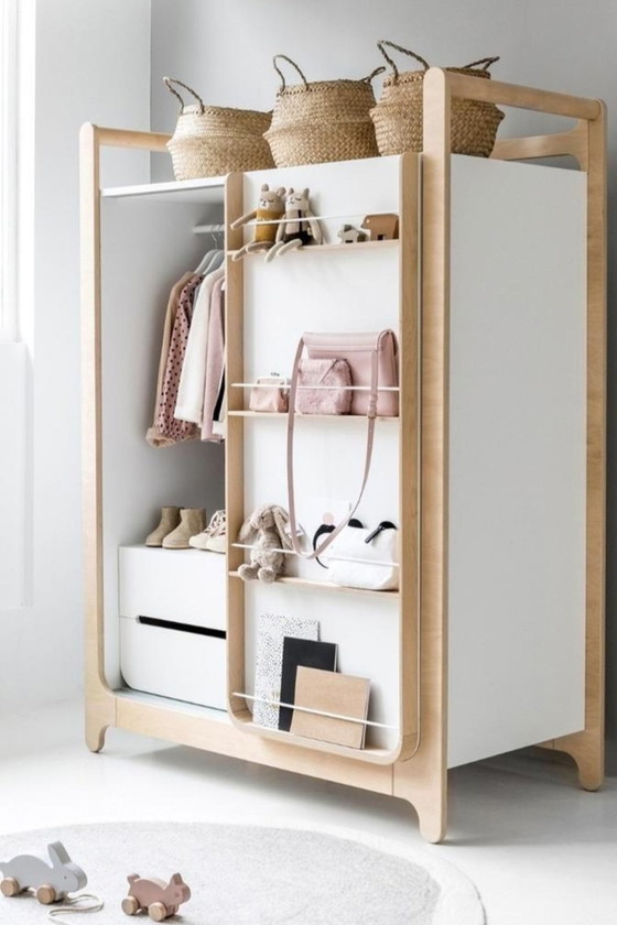 Image 1 of Garde-robe Rafa Kids - Élégante et pratique !