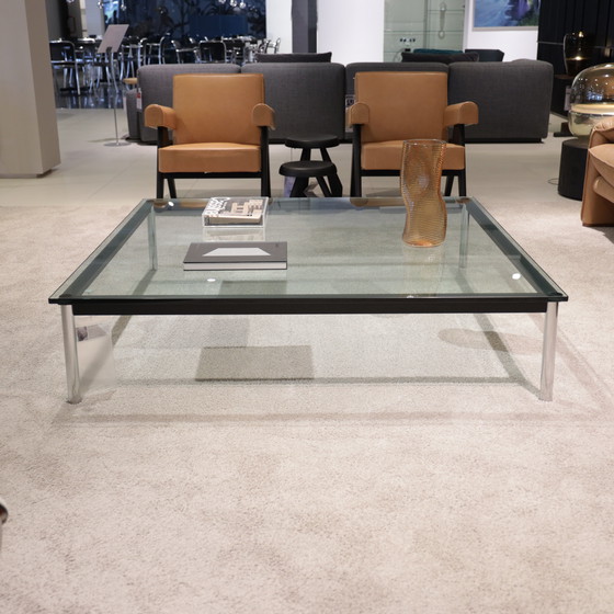 Image 1 of Tavolino Cassina LC10-P