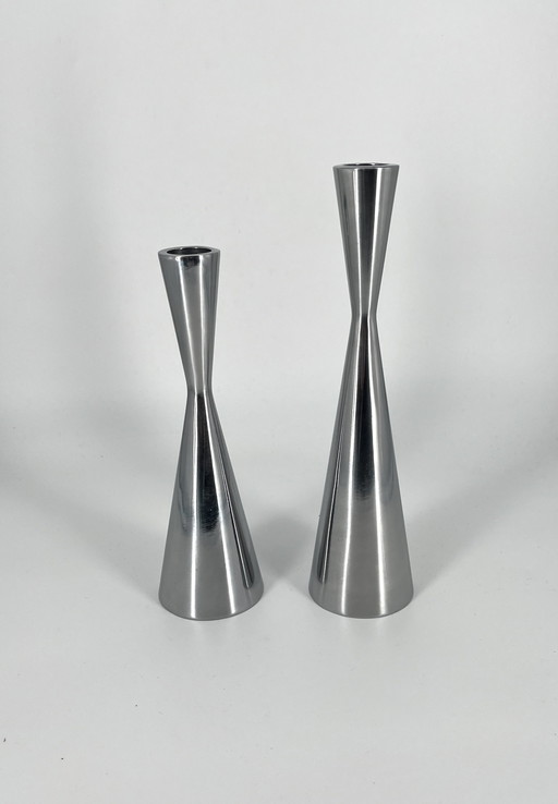 2x Ikea Göta kandelaar door Erika Pekkari 1990 metaal