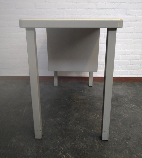Image 1 of Gispen metalen bureautje met 5 lades 