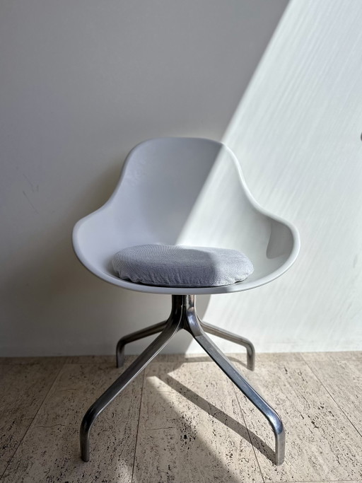 Vintage IKEA Egg Chair Chris Martin