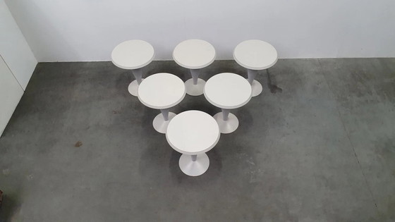 Image 1 of Mesa de jardín de diseño Miss Balù Philippe Starck Kartell