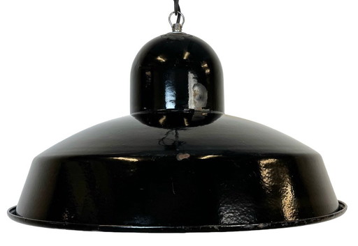 Lámpara colgante industrial de esmalte negro, década de 1960