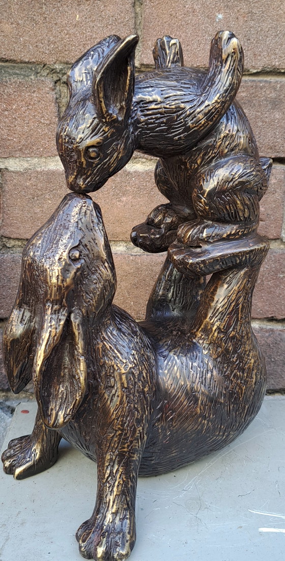 Image 1 of Bacio di lepre in bronzo