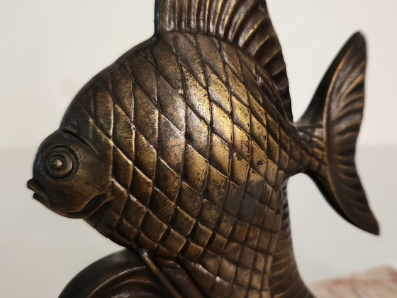 Image 1 of Paar Fischbuchstützen aus Marmor und Bronze im Art déco-Stil