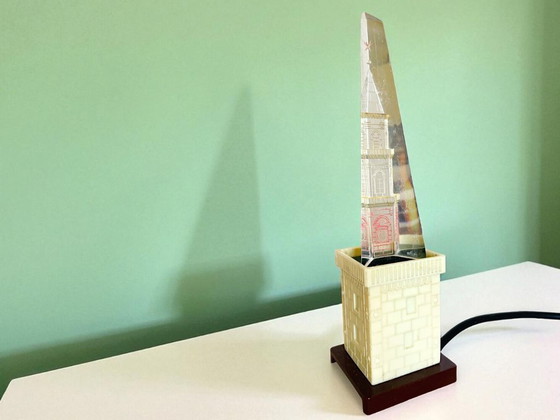 Image 1 of Luce notturna Krelmin, architettura futurista, dall'URSS