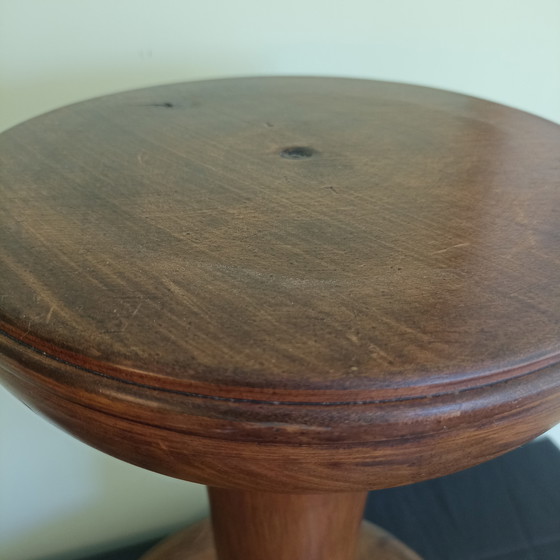 Image 1 of Antieke piëdestal / sokkel – Napoléon III stijl – 19e eeuw – massief notelaar