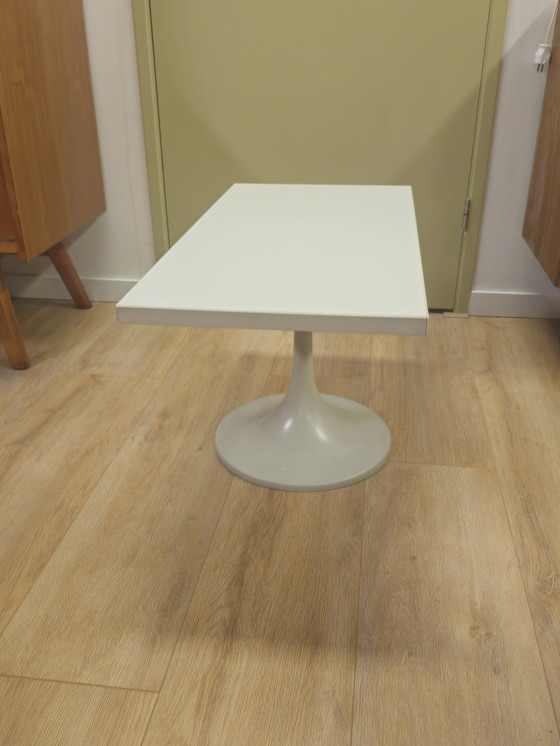 Image 1 of Tavolino da caffè Tulip vintage, tavolino laterale, bianco