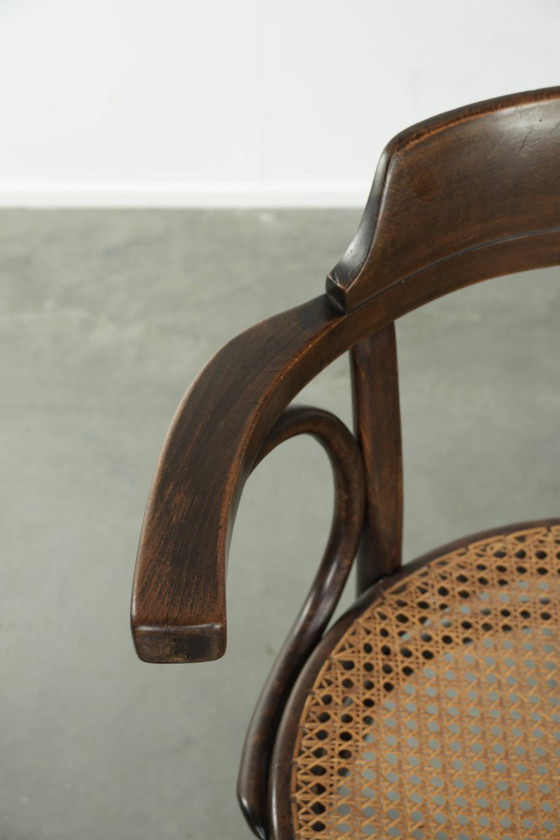 Image 1 of Chaise d'appoint/de salle à manger/de café Cosmos vintage originale en toile, avec un bois élégamment courbé dans le style Thone