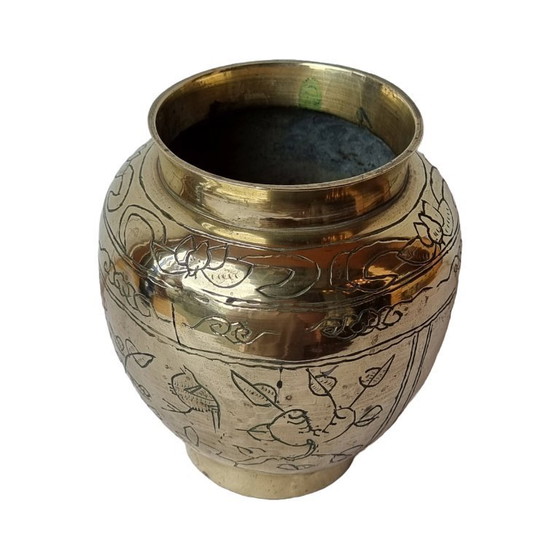 Image 1 of Vaso cinese di metà secolo in ottone