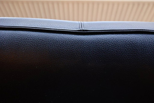 Leolux Panta Rhei 2-seater sofa (Swiss Full Options). DEEP dark purple (almost black).