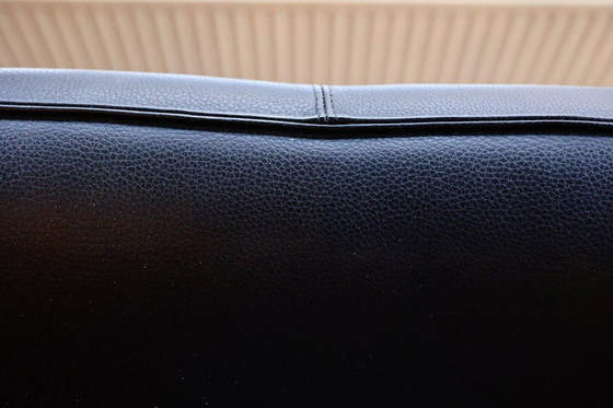 Image 1 of Leolux Panta Rhei 2-seater sofa (Swiss Full Options). DEEP dark purple (almost black).