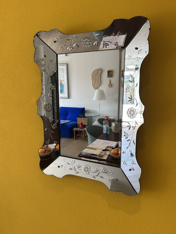 Image 1 of Beautiful Vintage Venetian Mirror – Etched Glass 79x58 cm