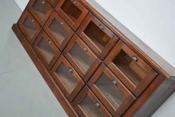 Image 1 of Armario de mercería holandés antiguo de pino, mediados del siglo XX