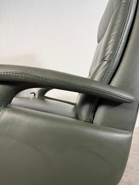 Image 1 of Leather recliner swivel easy chair 