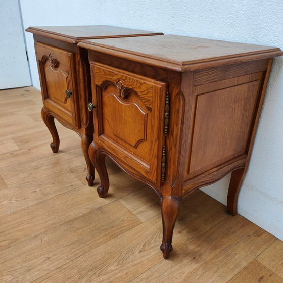 Image 1 of Set of wooden Vintage bedside tables, side tables in Queen Ann style