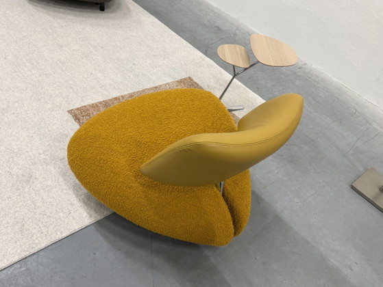 Image 1 of Leolux Pallone Armchair Yellow fabric leather