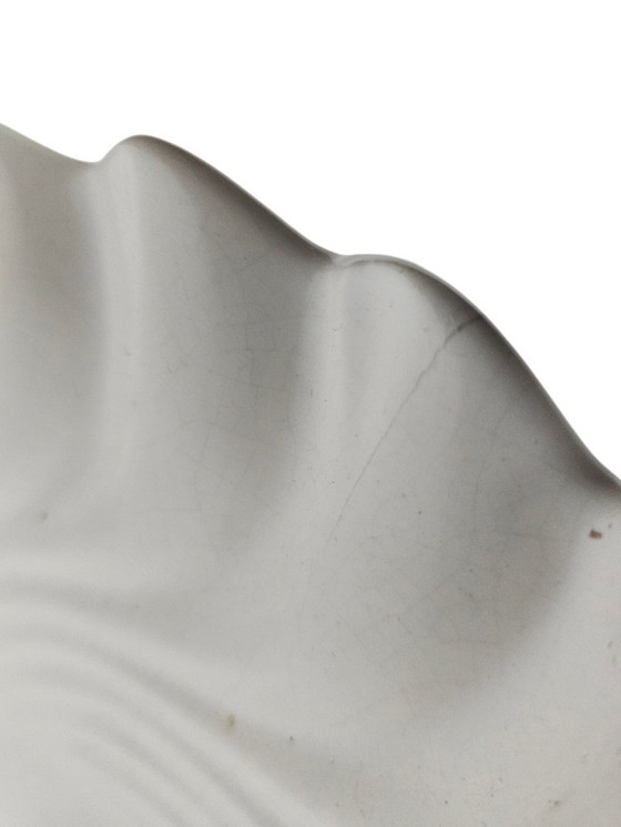 Image 1 of Royal Pottery Factory South Holland - Matt White - Royal - Piatto da portata - Secondo quarto del XX secolo