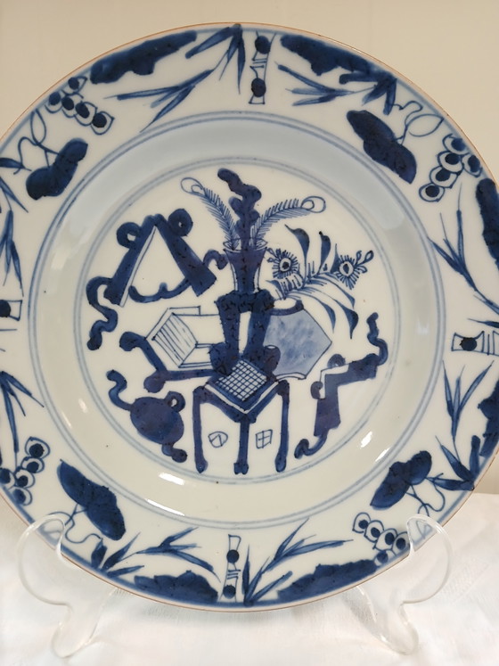 Piatto antico cinese in porcellana blu e bianca – kangxi, Decorazione (photo 2 of 6)