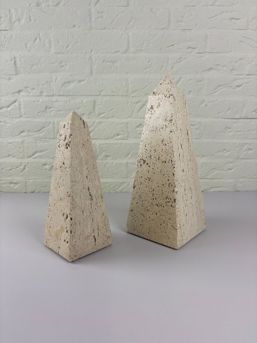 Vintage pair of Italian Travertine Obelisk Sculptures attr. Fratelli Mannelli