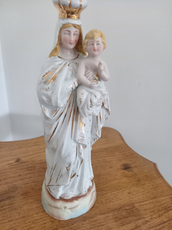 Image 1 of Figurine ancienne en porcelaine du Vieux Paris représentant la Vierge à l'Enfant – vers 1900