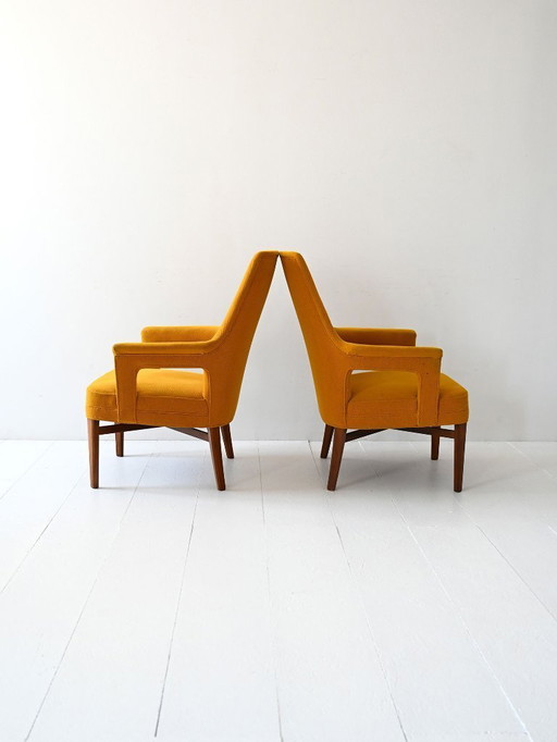 Coppia di poltrone scandinave gialle vintage anni '50