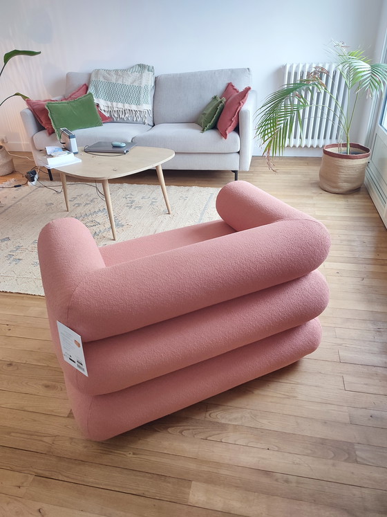 Image 1 of Sillón Marigold, colaboración entre Fleur Delesalle y Monoprix.