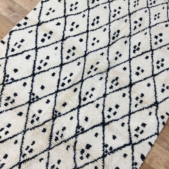 Image 1 of Authentiek Marokkaans Beni Ourain-tapijt 250 x 140 cm – Handgemaakt Berber wollen tapijt