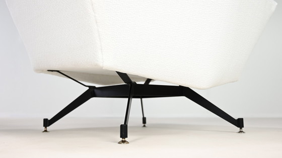 Image 1 of Studio Tecnico A.P.A, pair of armchairs model M530 for Lenzi. Italy, C.1950